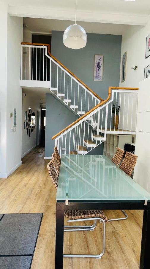 Modern City Centre House 골웨이 외부 사진