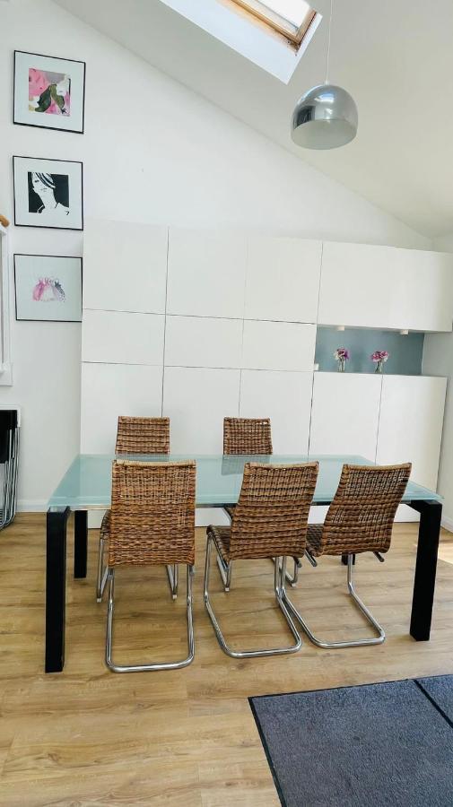 Modern City Centre House 골웨이 외부 사진